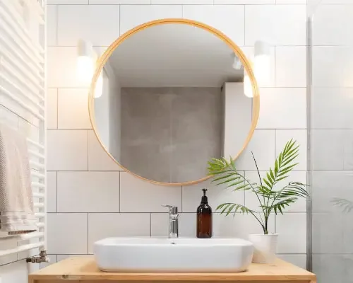Fog-Free Bathroom Mirror
