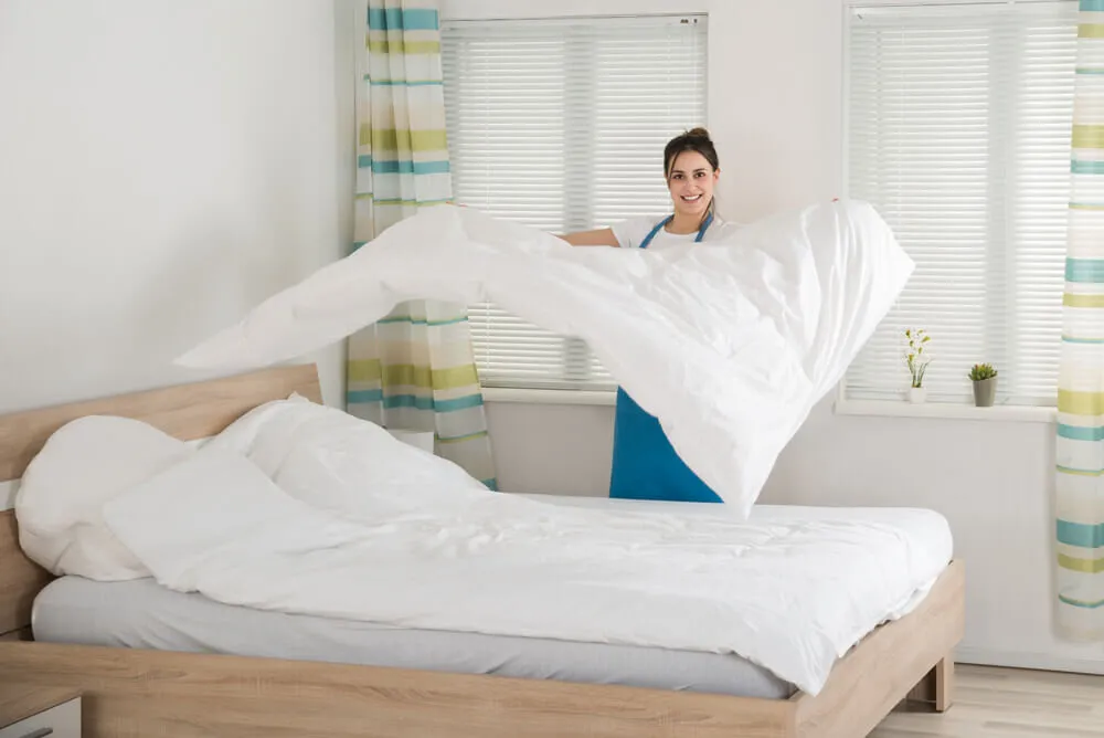 Where in Mid City, CA, can I find dependable house cleaning services