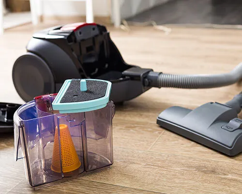 Bagless Vacuums