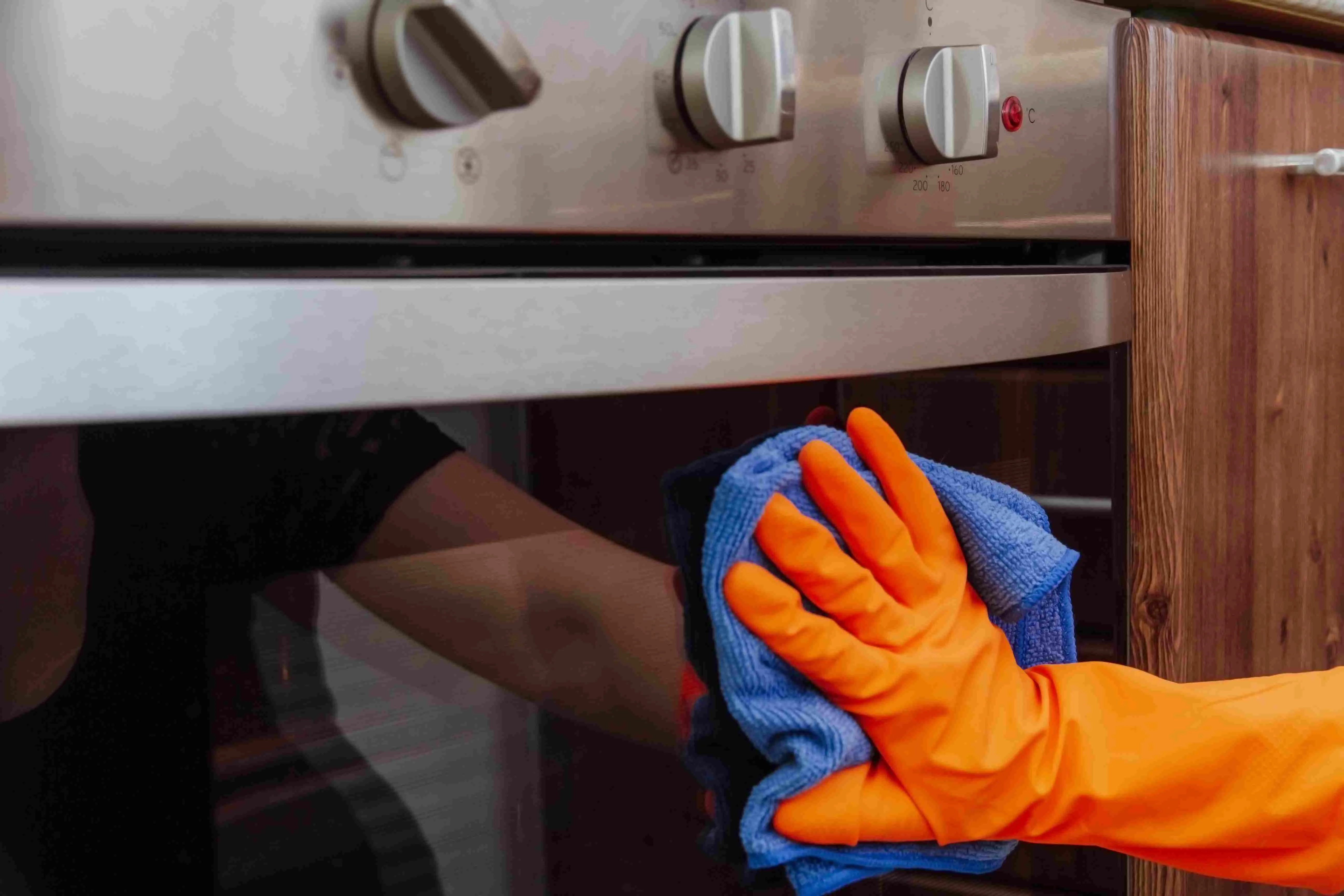 Clean Oven Door
